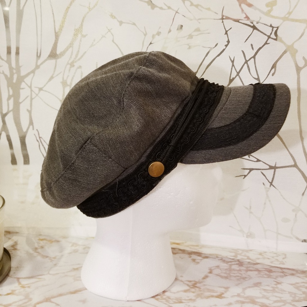 ❤ FREE IN BOGO SALE! Grey Hat